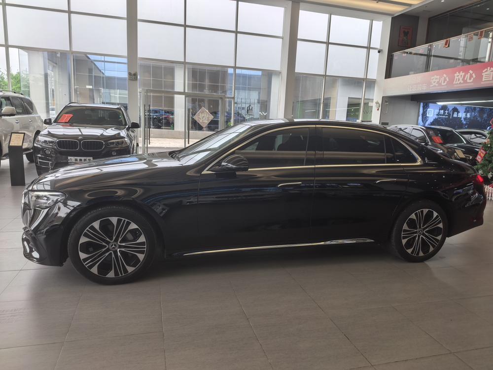 Mercedes-Benz Mercedes-Benz E-Class