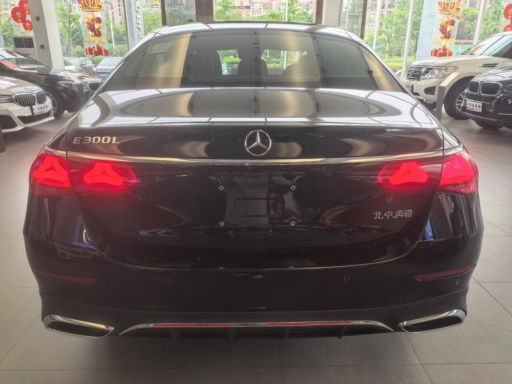 Mercedes-Benz Mercedes-Benz E-Class