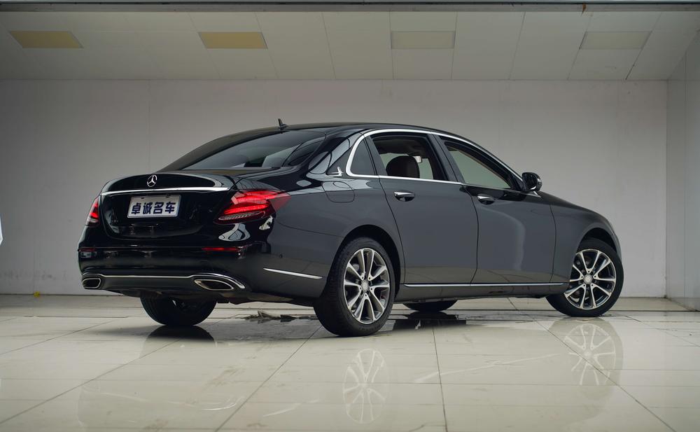 Mercedes-Benz Mercedes-Benz E-Class