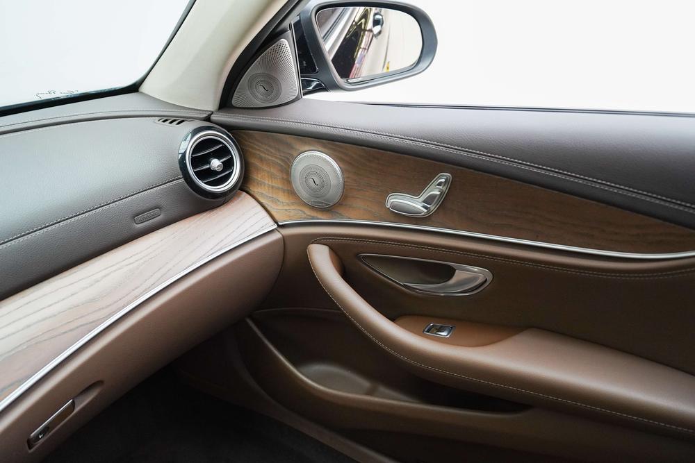 Mercedes-Benz Mercedes-Benz E-Class