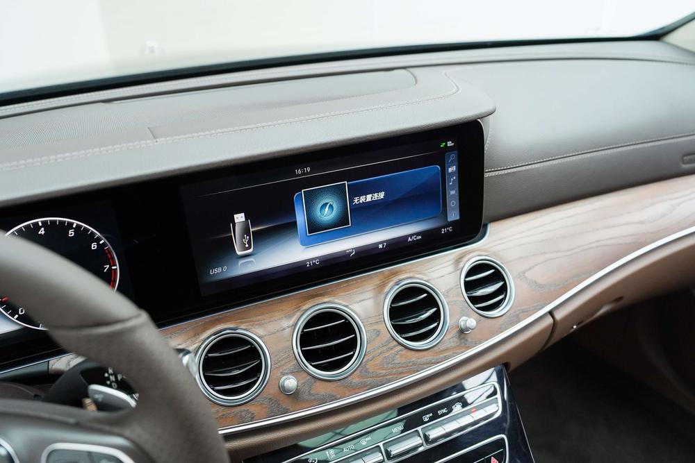 Mercedes-Benz Mercedes-Benz E-Class