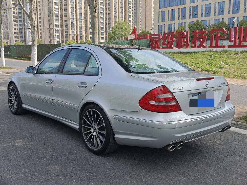Mercedes-Benz Mercedes-Benz E-Class