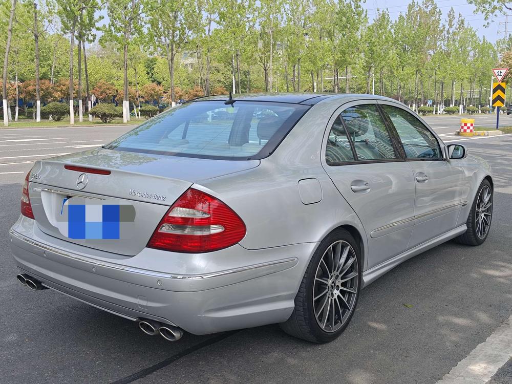 Mercedes-Benz Mercedes-Benz E-Class