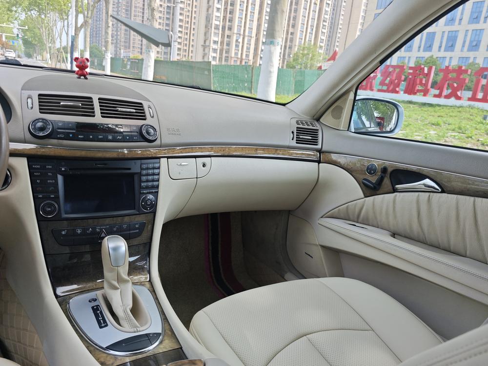 Mercedes-Benz Mercedes-Benz E-Class