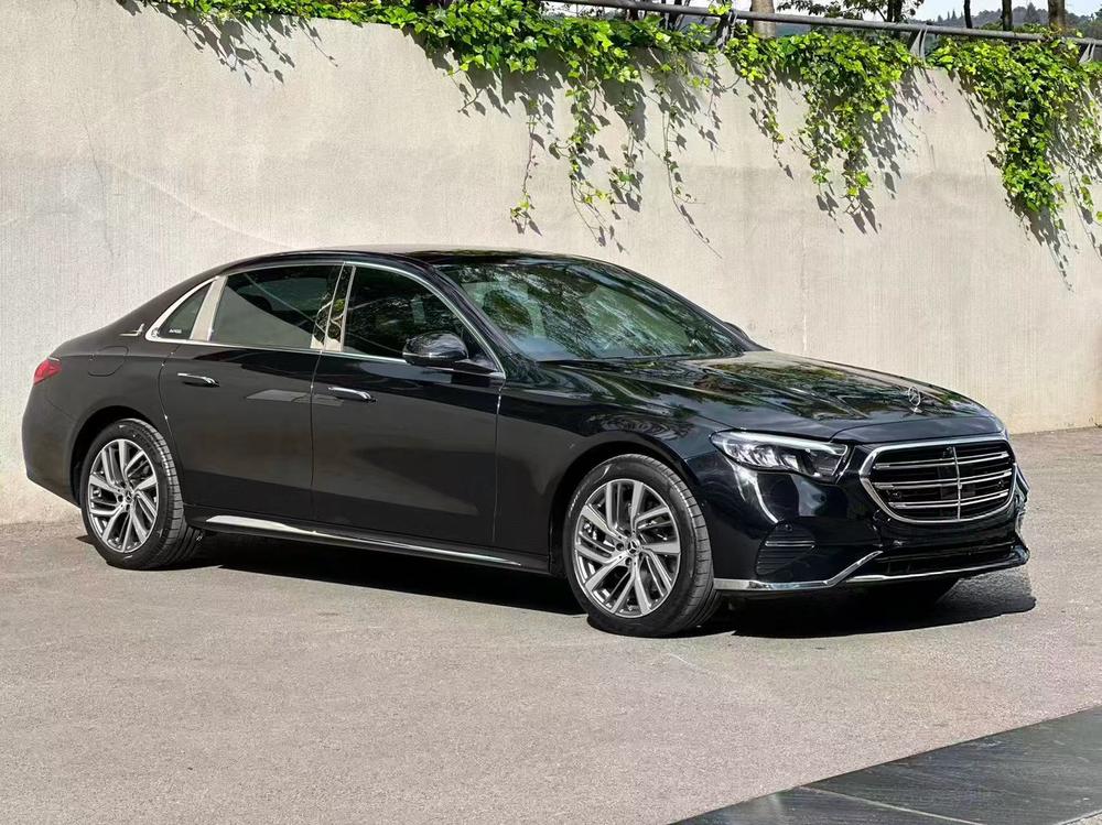 Mercedes-Benz Mercedes-Benz E-Class