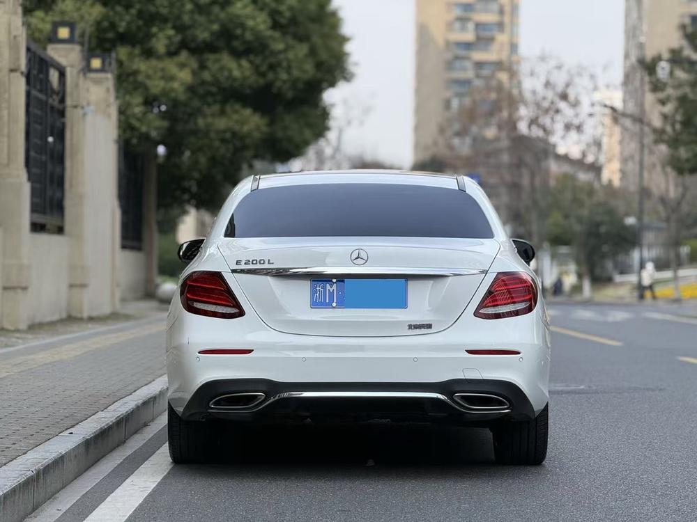 Mercedes-Benz Mercedes-Benz E-Class