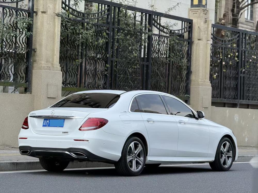 Mercedes-Benz Mercedes-Benz E-Class
