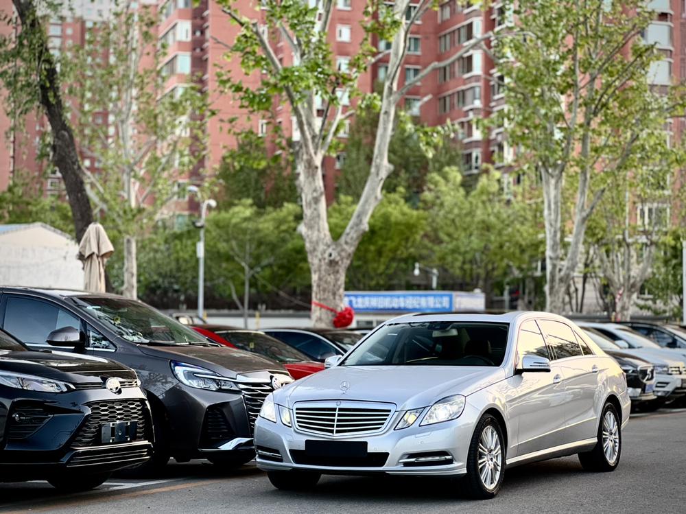 Mercedes-Benz Mercedes-Benz E-Class