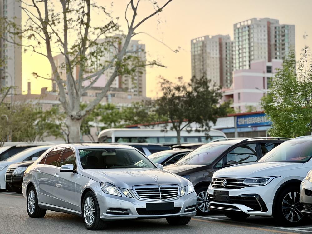 Mercedes-Benz Mercedes-Benz E-Class