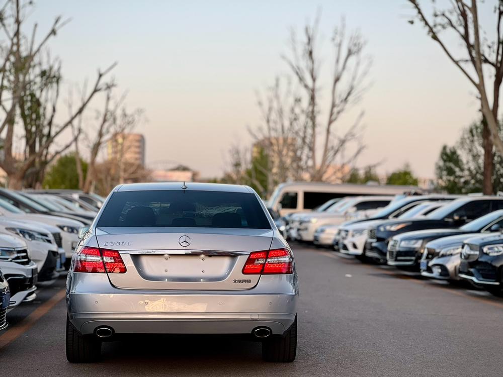 Mercedes-Benz Mercedes-Benz E-Class