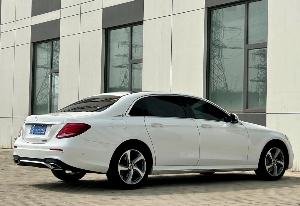 Mercedes-Benz Mercedes-Benz E-Class