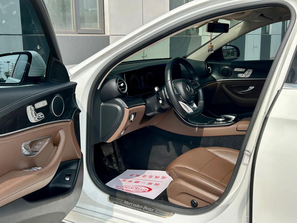 Mercedes-Benz Mercedes-Benz E-Class