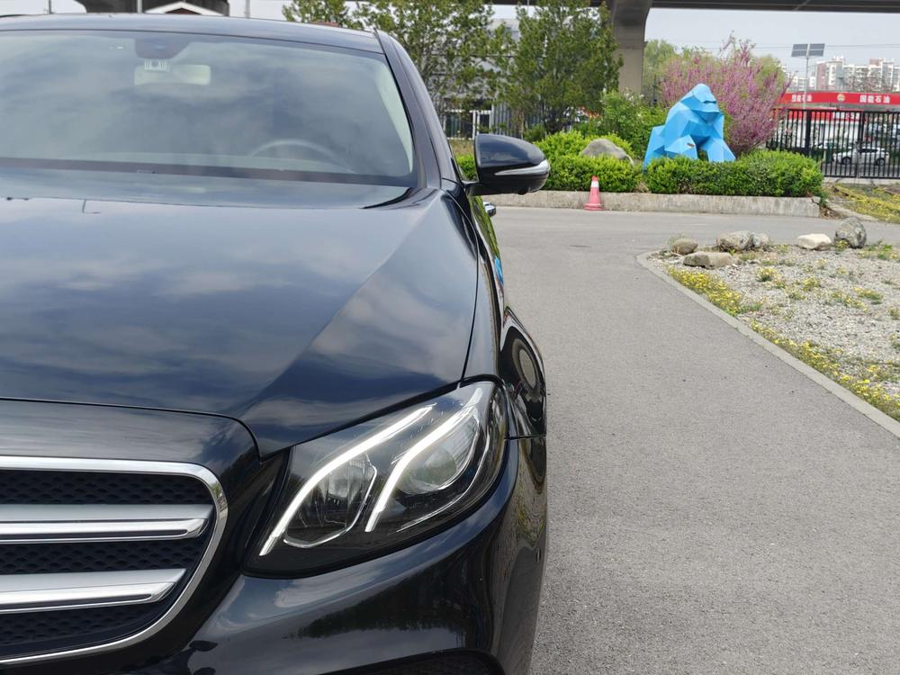 Mercedes-Benz Mercedes-Benz E-Class
