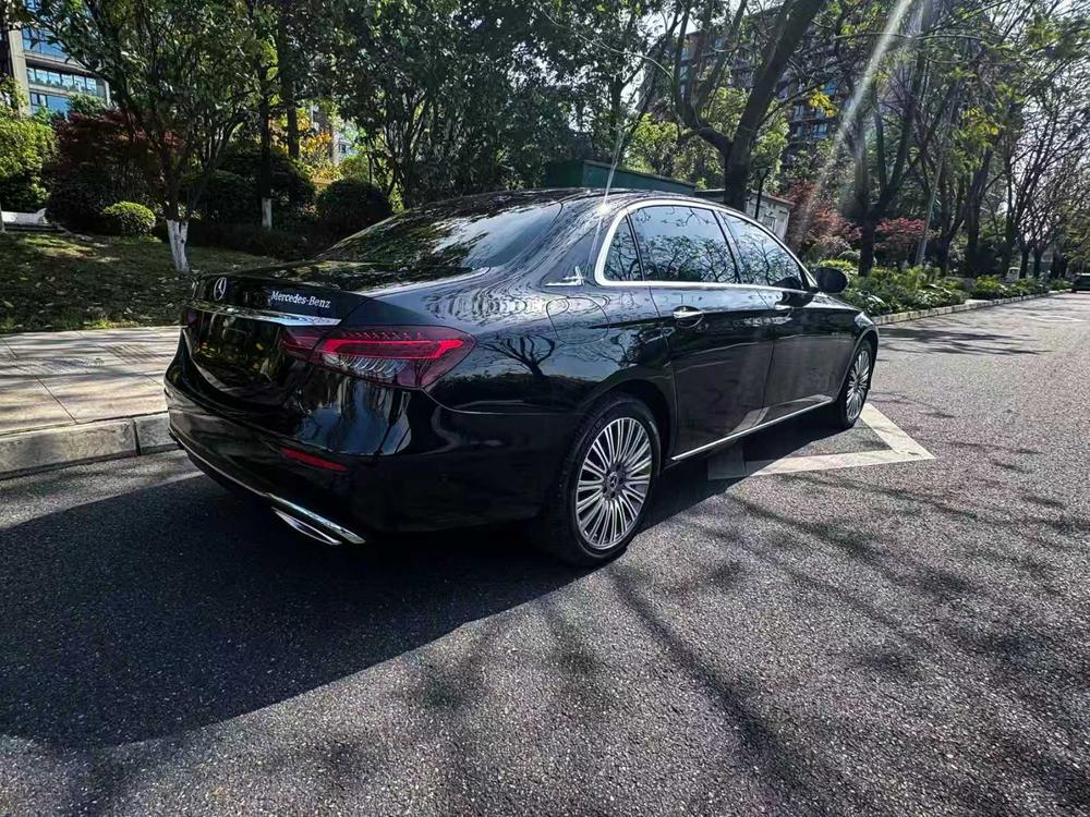 Mercedes-Benz Mercedes-Benz E-Class