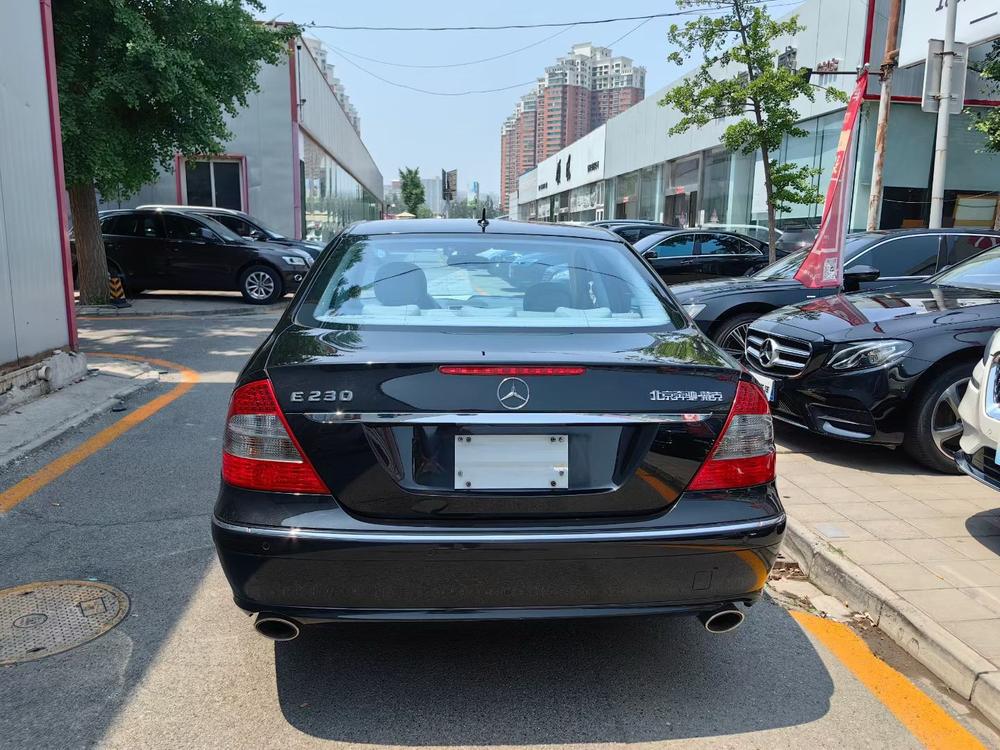 Mercedes-Benz Mercedes-Benz E-Class