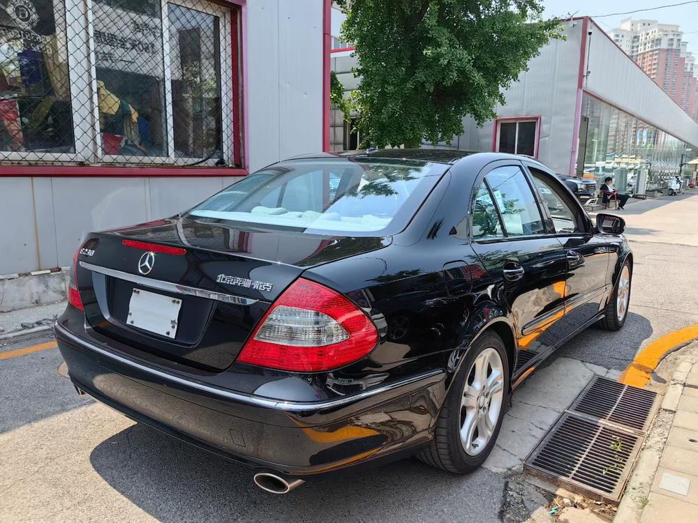 Mercedes-Benz Mercedes-Benz E-Class