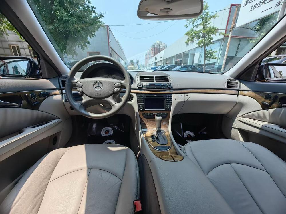 Mercedes-Benz Mercedes-Benz E-Class