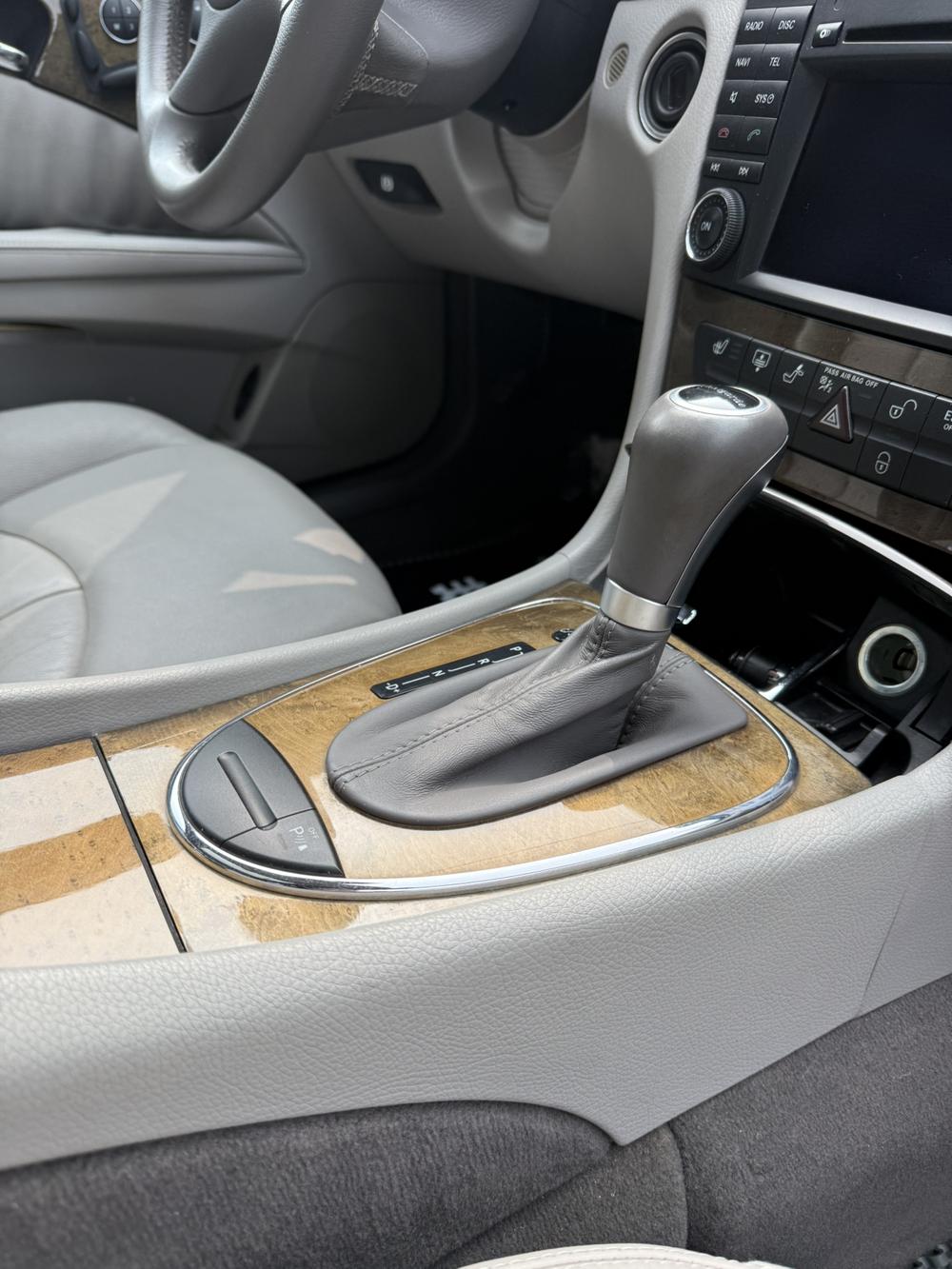 Mercedes-Benz Mercedes-Benz E-Class
