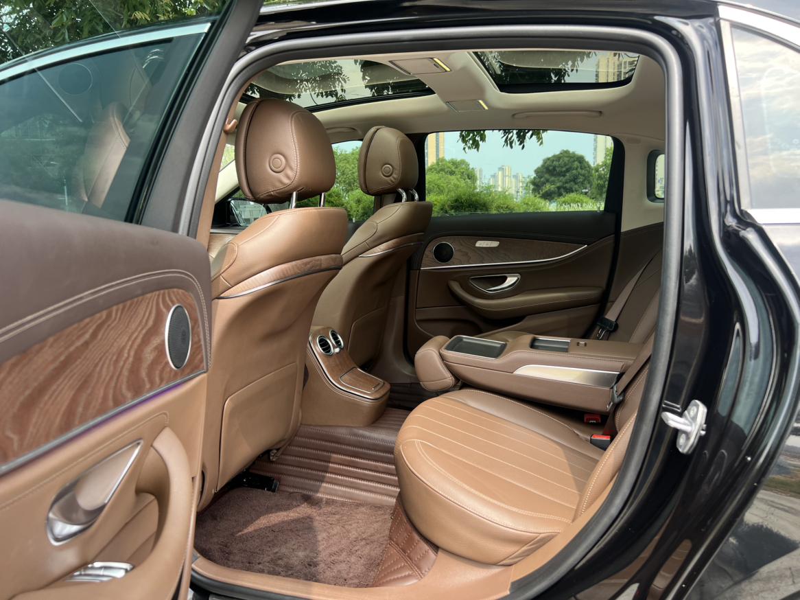Mercedes-Benz Mercedes-Benz E-Class