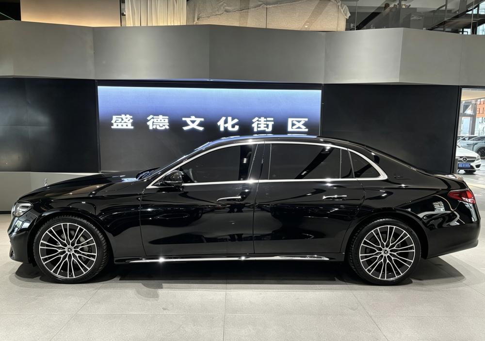 Mercedes-Benz Mercedes-Benz E-Class
