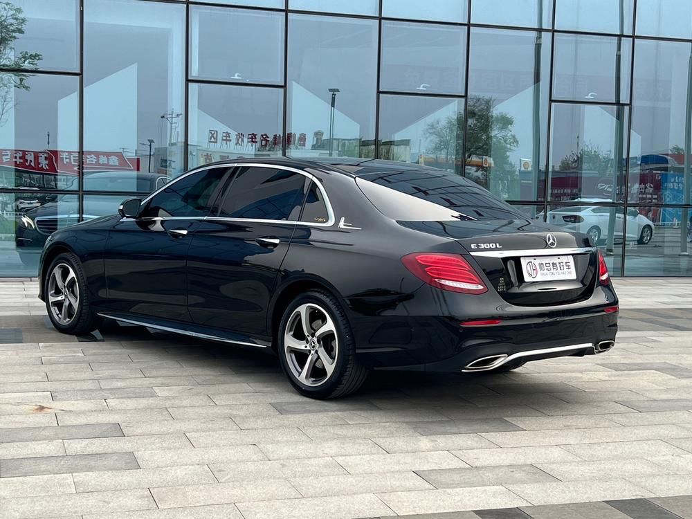 Mercedes-Benz Mercedes-Benz E-Class
