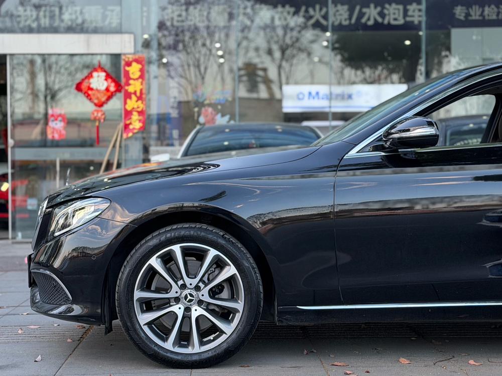 Mercedes-Benz Mercedes-Benz E-Class