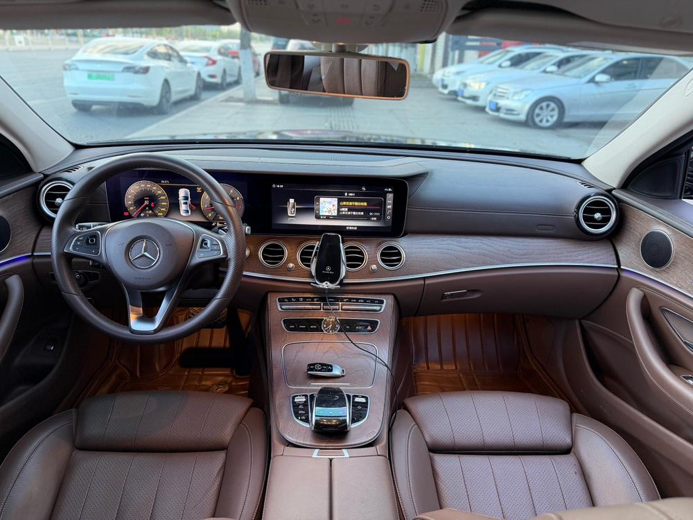 Mercedes-Benz Mercedes-Benz E-Class