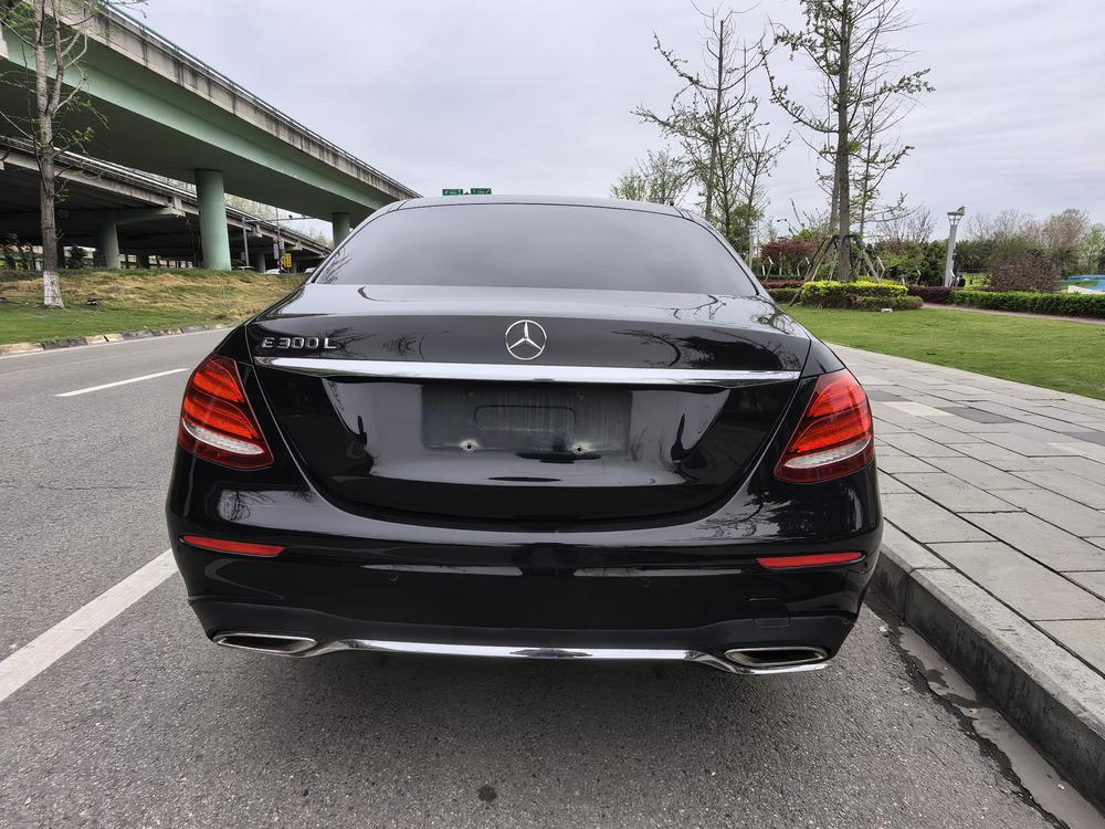Mercedes-Benz Mercedes-Benz E-Class