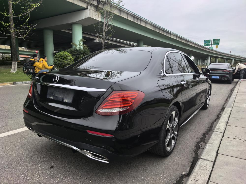 Mercedes-Benz Mercedes-Benz E-Class
