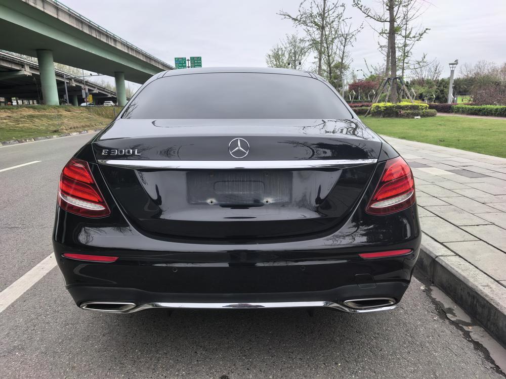 Mercedes-Benz Mercedes-Benz E-Class