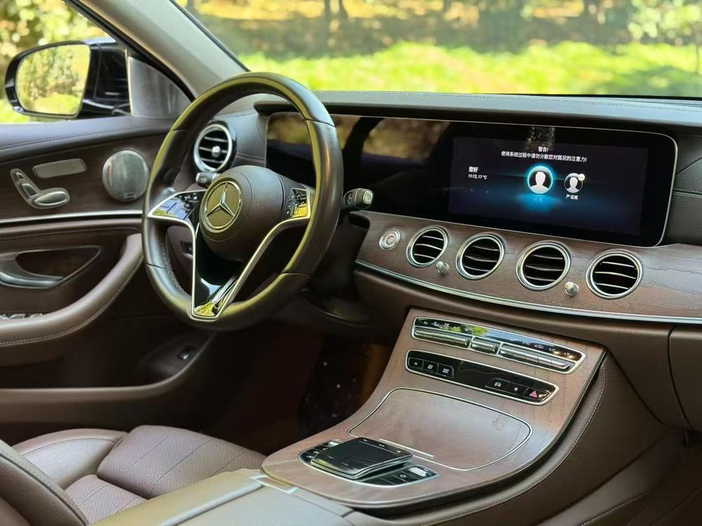 Mercedes-Benz Mercedes-Benz E-Class