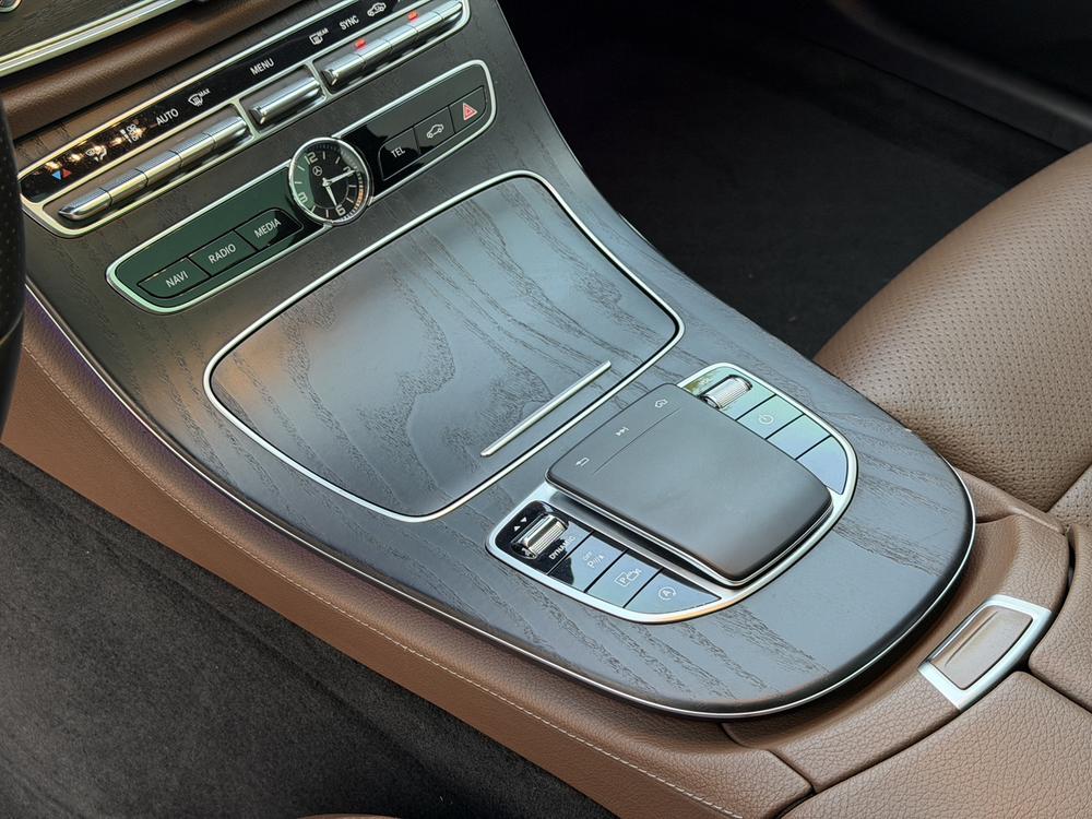 Mercedes-Benz Mercedes-Benz E-Class
