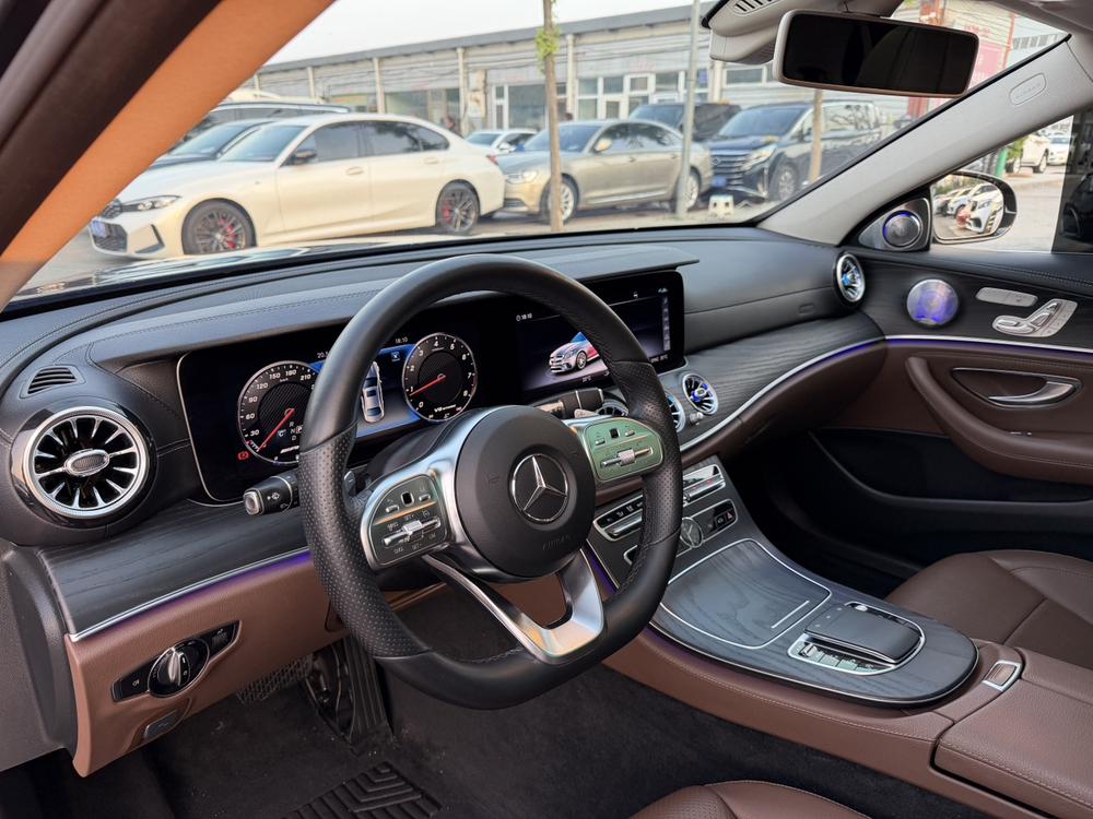 Mercedes-Benz Mercedes-Benz E-Class