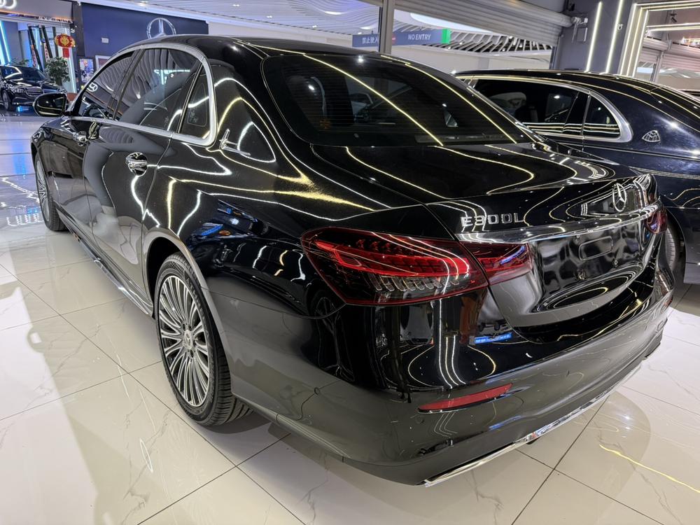 Mercedes-Benz Mercedes-Benz E-Class