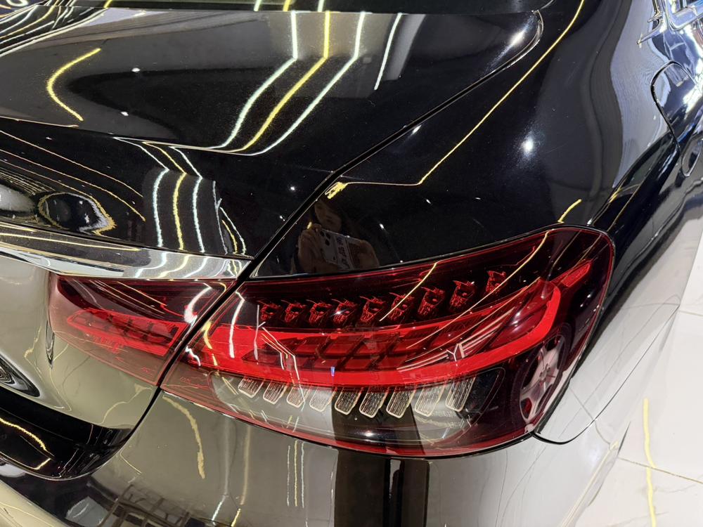 Mercedes-Benz Mercedes-Benz E-Class