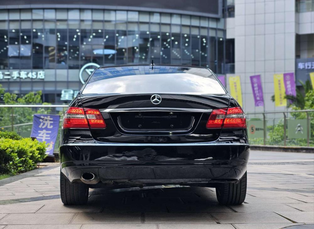 Mercedes-Benz Mercedes-Benz E-Class