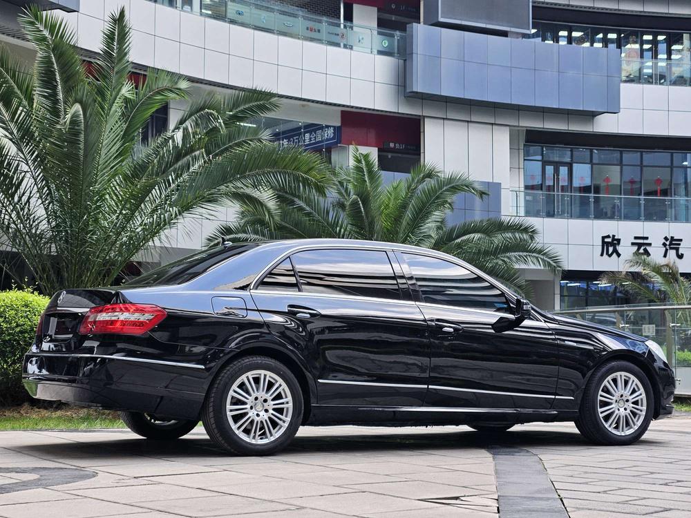 Mercedes-Benz Mercedes-Benz E-Class
