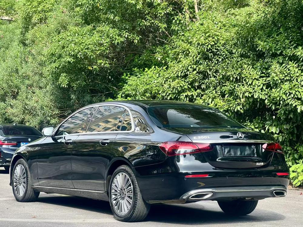 Mercedes-Benz Mercedes-Benz E-Class