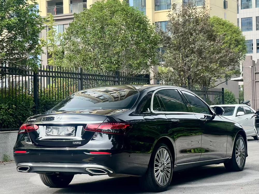Mercedes-Benz Mercedes-Benz E-Class