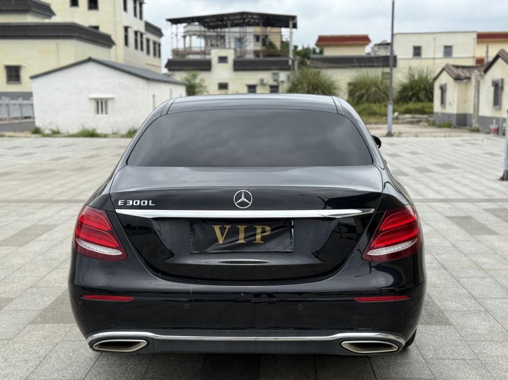 Mercedes-Benz Mercedes-Benz E-Class