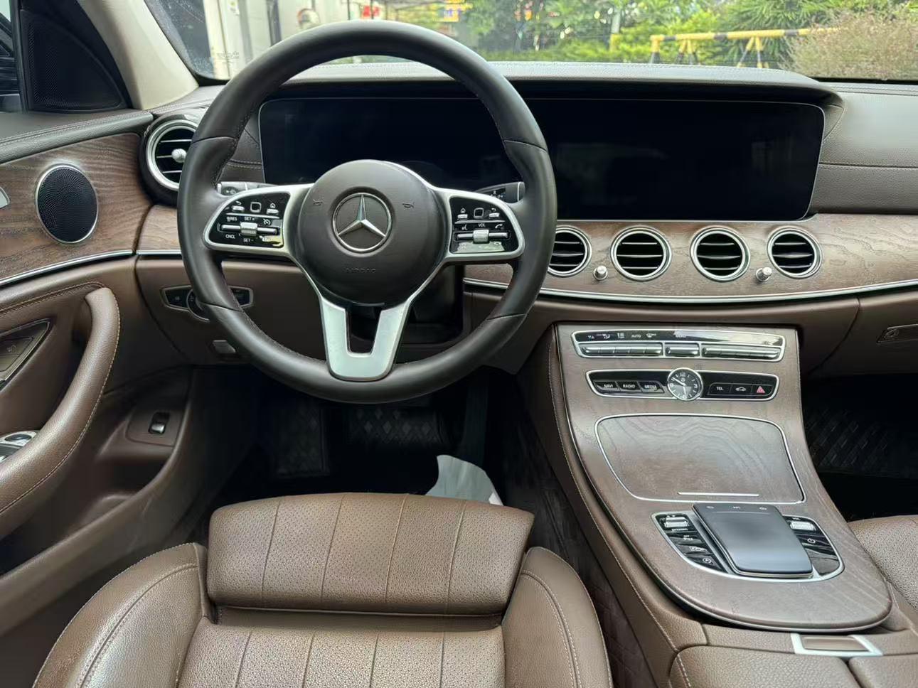 Mercedes-Benz Mercedes-Benz E-Class