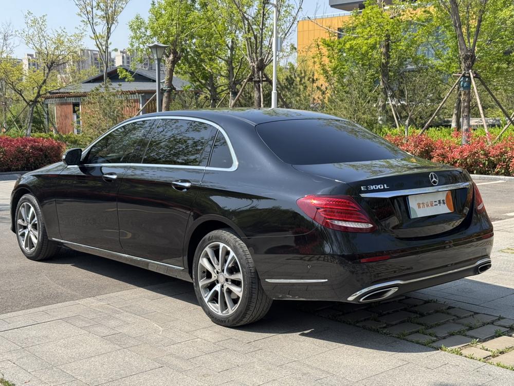 Mercedes-Benz Mercedes-Benz E-Class