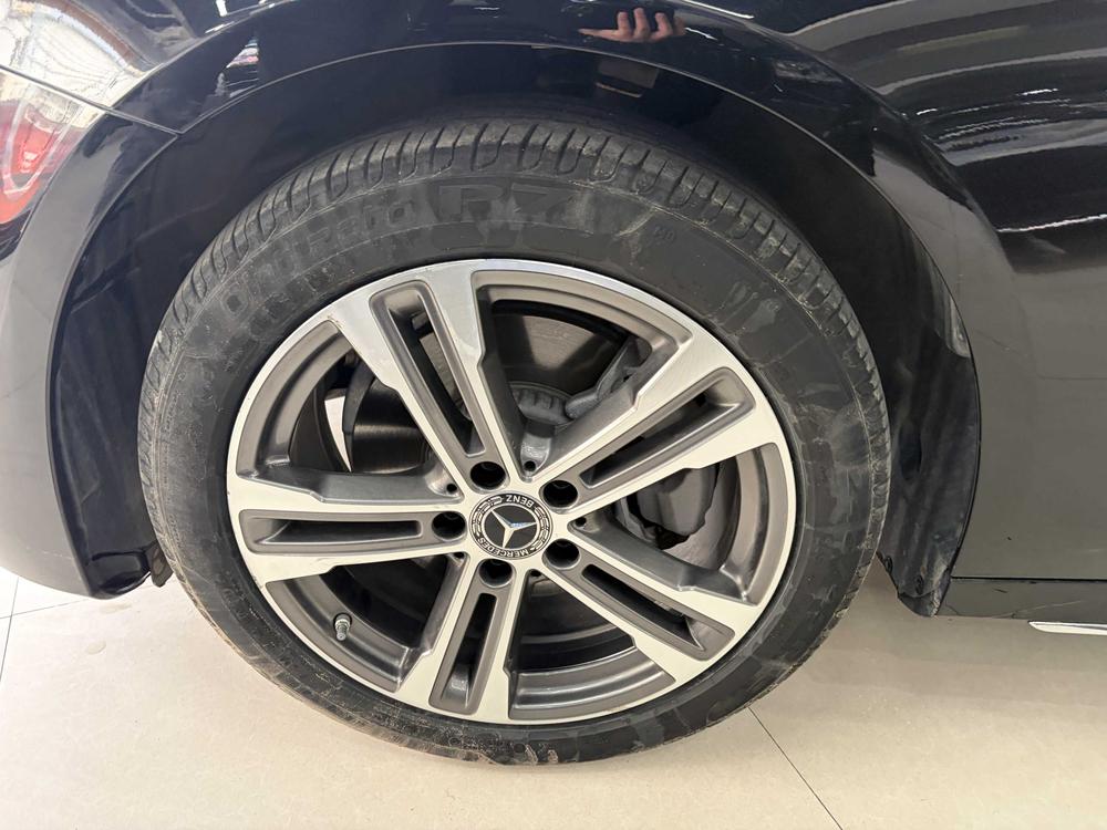 Mercedes-Benz Mercedes-Benz E-Class