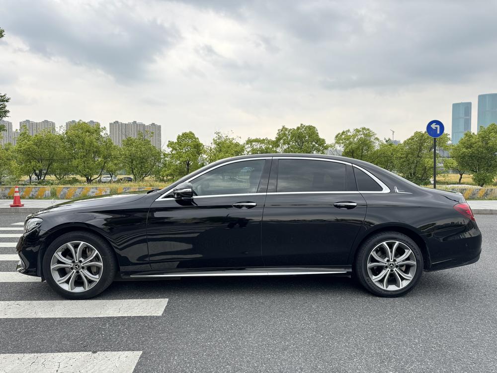Mercedes-Benz Mercedes-Benz E-Class