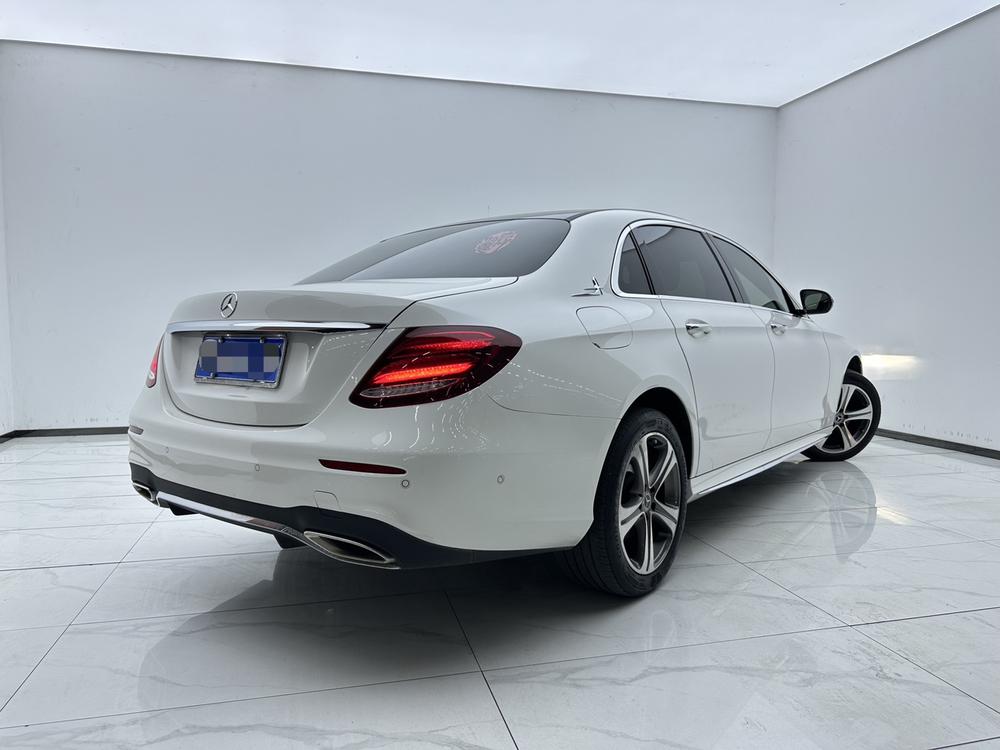 Mercedes-Benz Mercedes-Benz E-Class