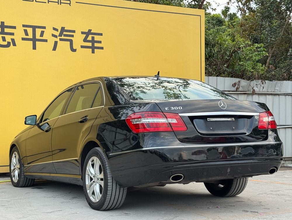 Mercedes-Benz Mercedes-Benz E-Class