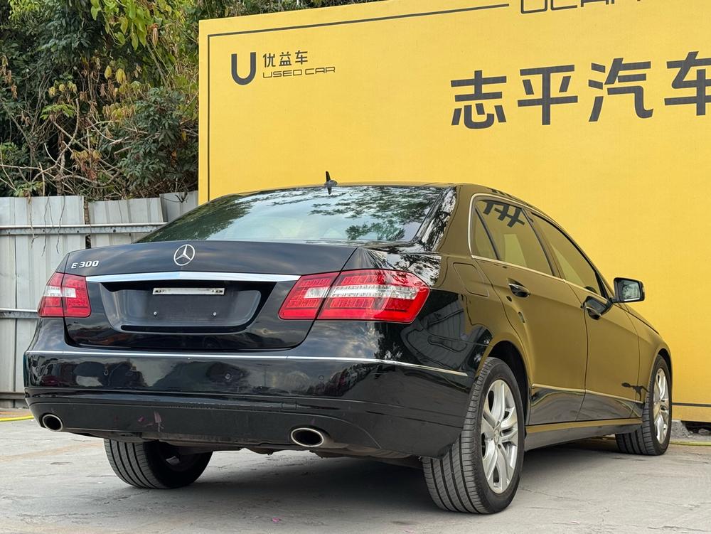 Mercedes-Benz Mercedes-Benz E-Class