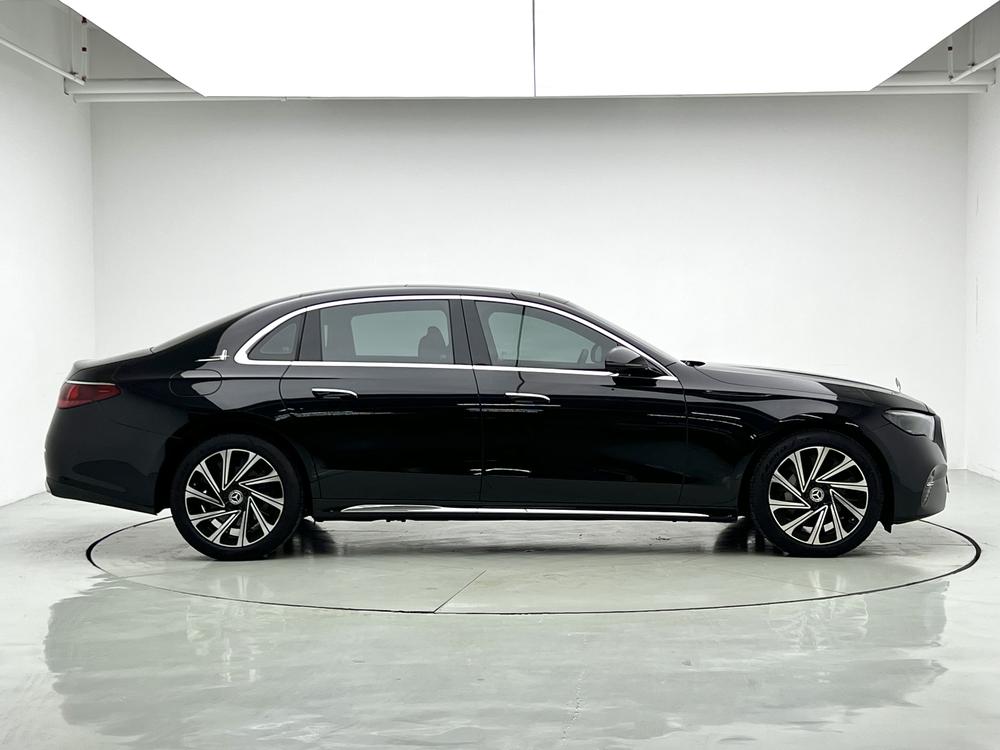 Mercedes-Benz Mercedes-Benz E-Class