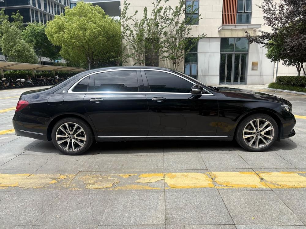 Mercedes-Benz Mercedes-Benz E-Class
