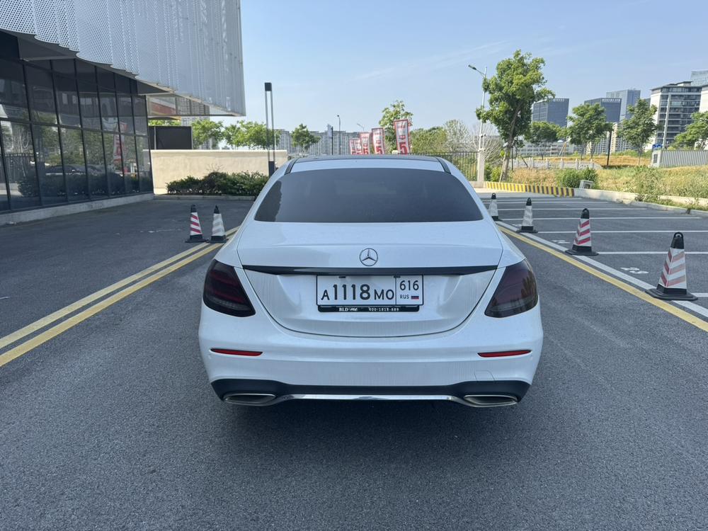 Mercedes-Benz Mercedes-Benz E-Class